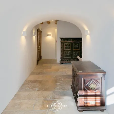 Alfama Deluxe Duplex By Lovelystay Apartment